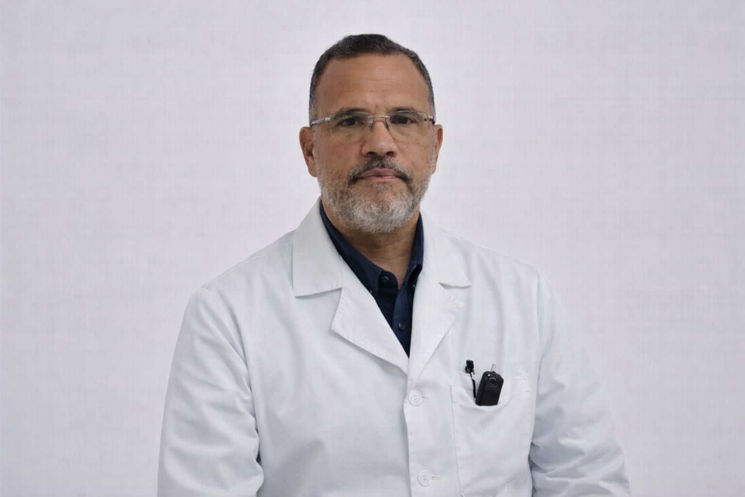 Dr. Gustavo González Maestre